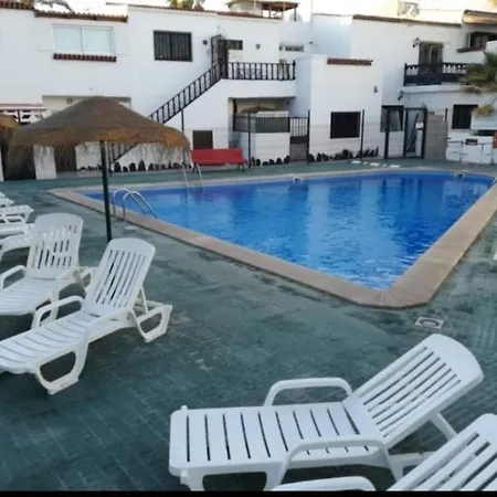 アパート Modern In Shared Pool 65 M² コスタ・デル・シレンチオ
