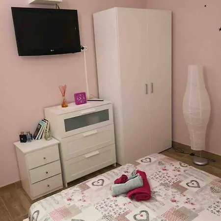 شقة Modern In Shared Pool 65 M² طوستا ديل سيلونثيو